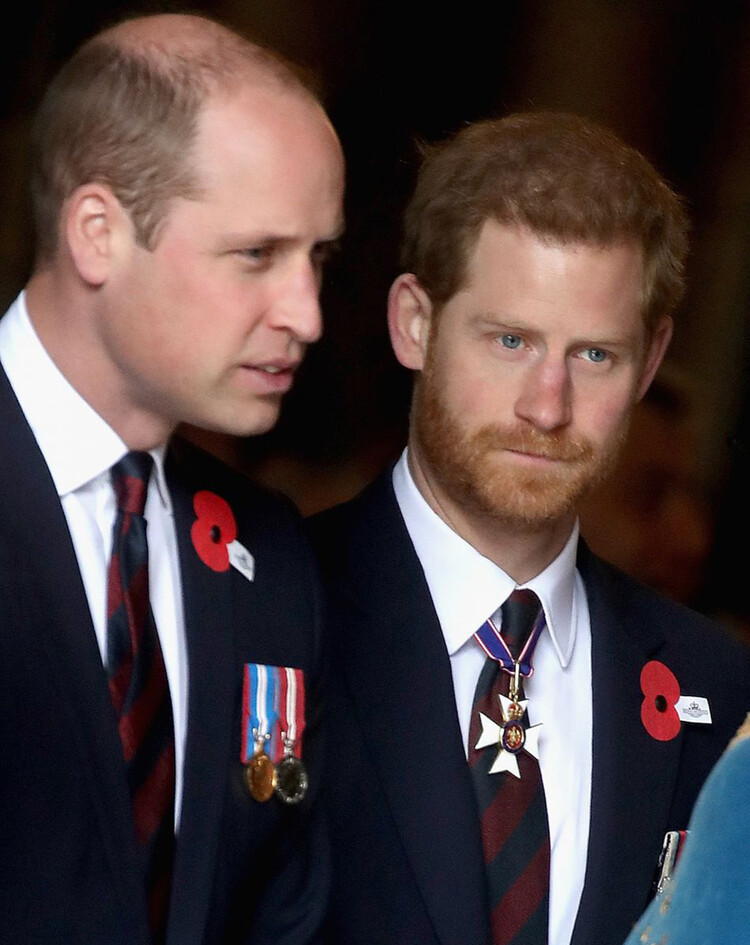 Эксперты сообщили, что именно принц Уильям выгнал Гарри из Букингемского дворца