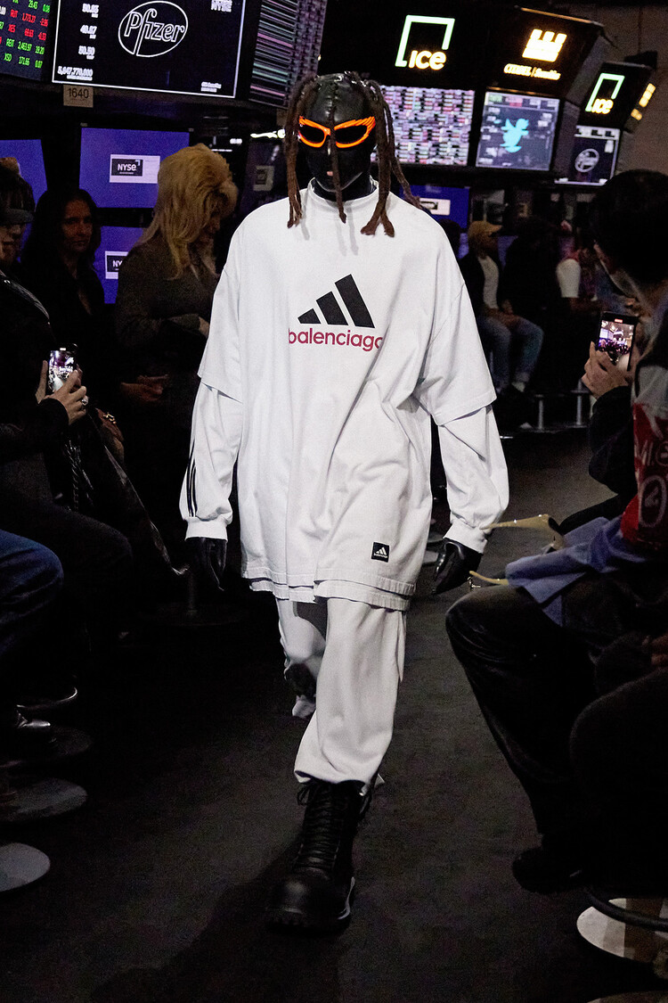 Коллекции Balenciaga круиз 2023 и коллаборации с adidas