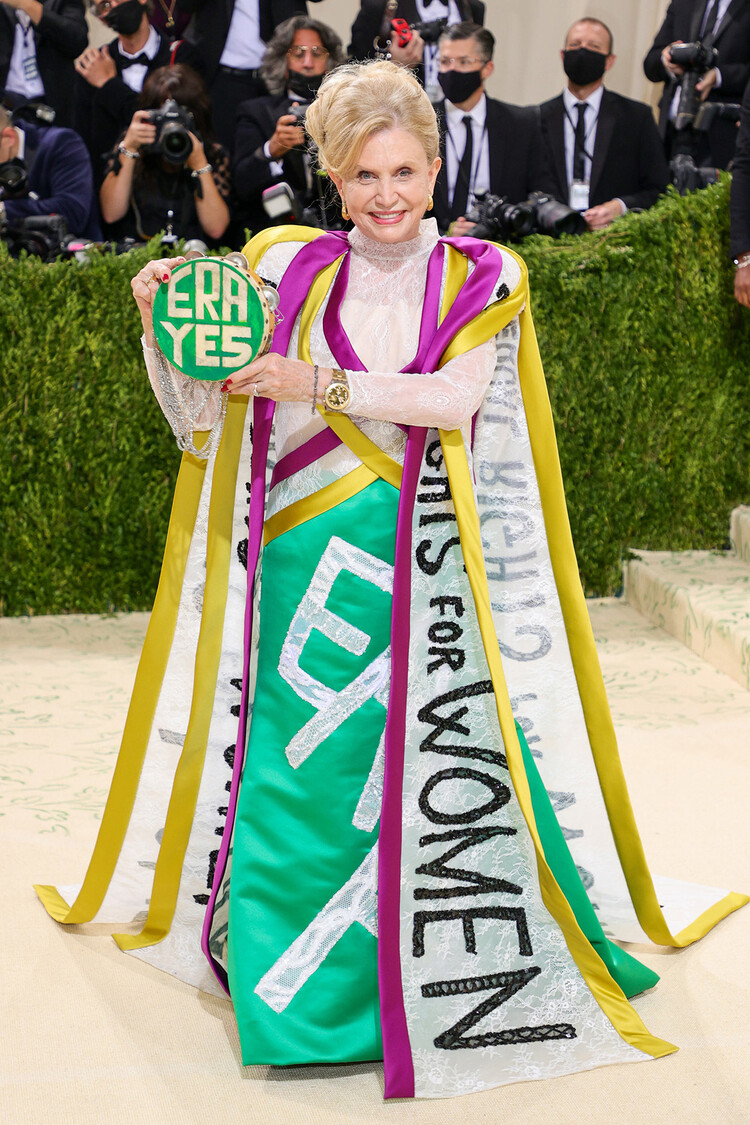 Кэролин Малоуни Met Gala 2021