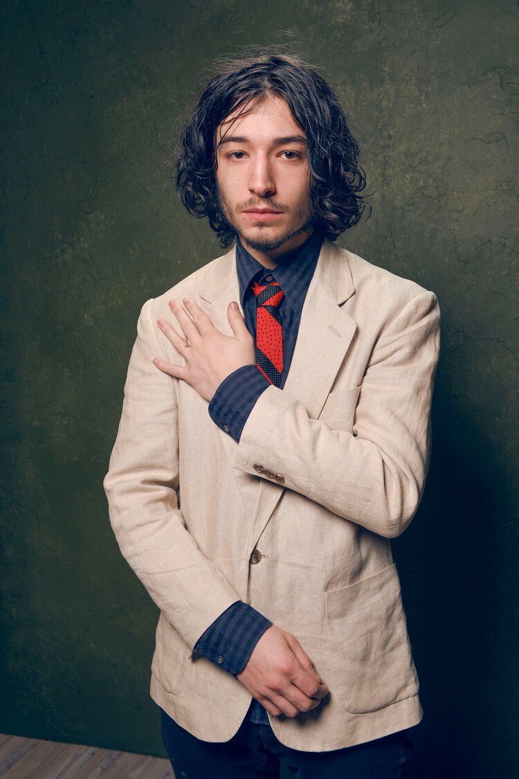 Эзра Миллер раскаялся в своих поступках и обратился за психиатрической помощью