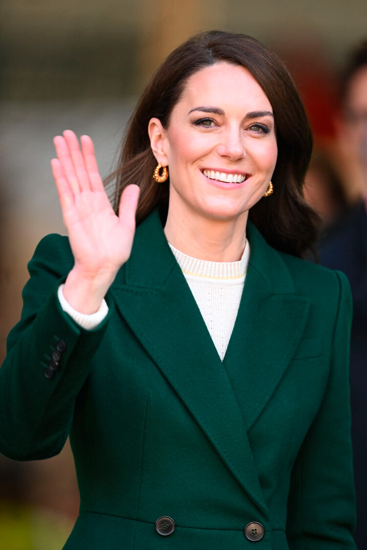 Как Кейт Миддлтон успокоила мужчину, который очень переживал перед тем, как сделать с ней селфи