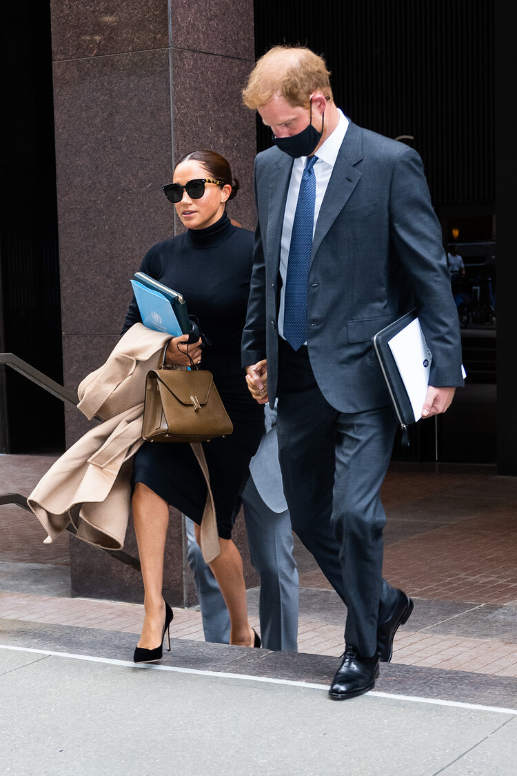 Меган, герцогиня Сассекская, и принц Гарри, герцог Сассекский, 23 сентября 2021 года в Нью-Йорке, США