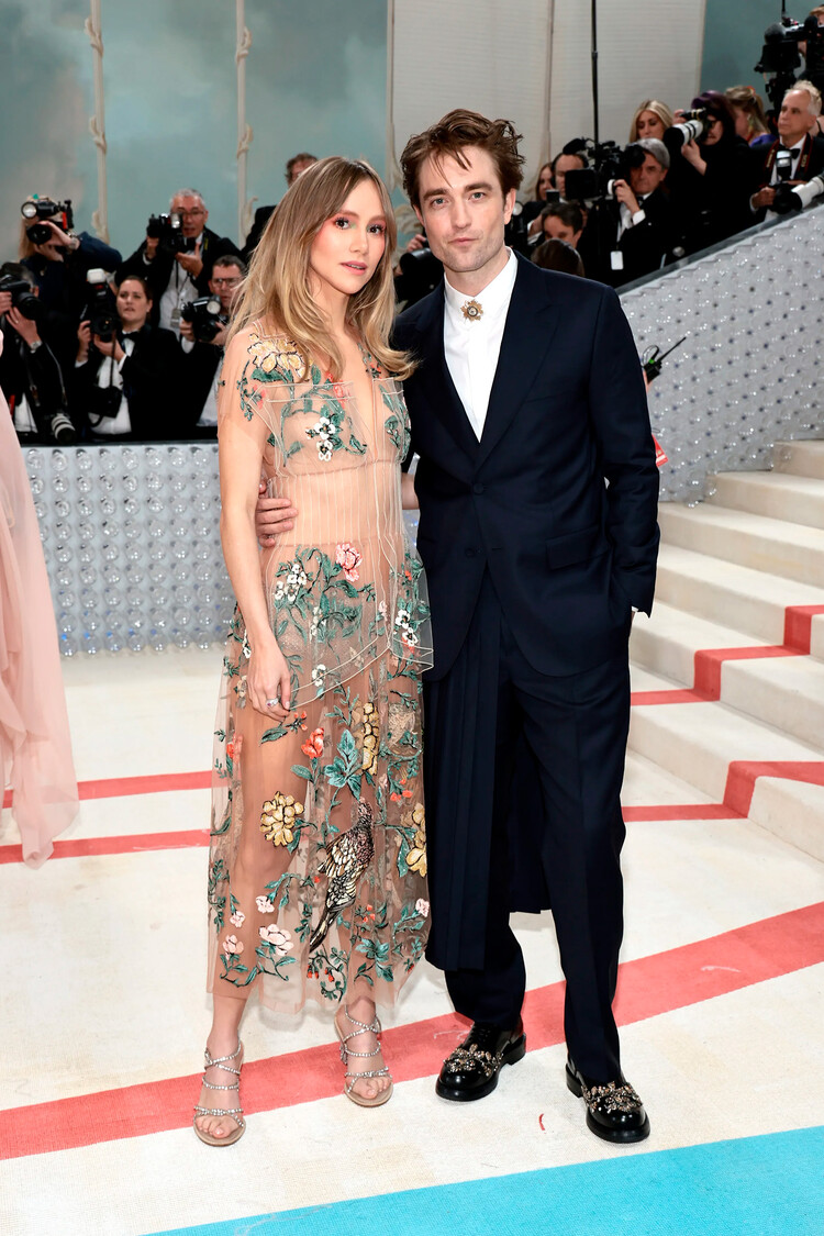 Сьюки Уотерхаус и Роберт Паттинсон на Met Gala 2023
