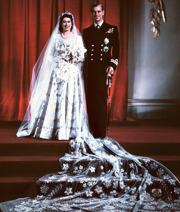 Как закалялась сталь: путь Елизаветы II от принцессы до королевы