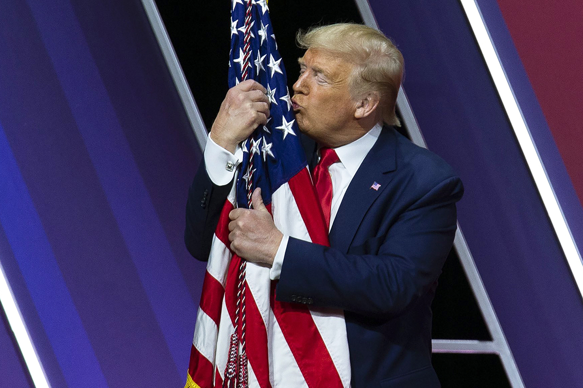 Дональд Трамп объявил, что будет участвовать в выборах 2024 году