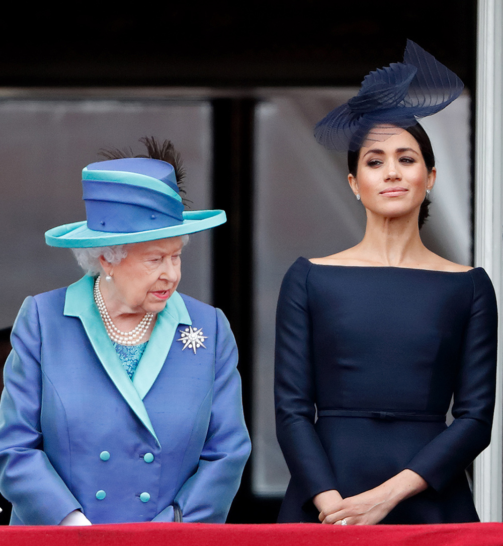 Меган Маркл обвинили в издевательствах над Елизаветой II и британскими традициями
