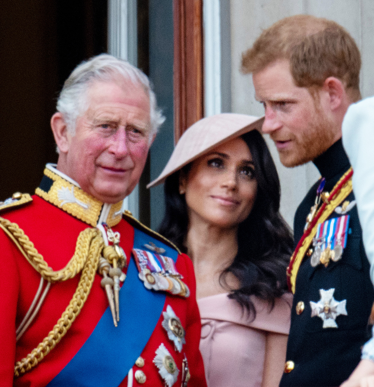 Принц Гарри и Меган Маркл получали миллионы от принца Чарльза и после Мегзита