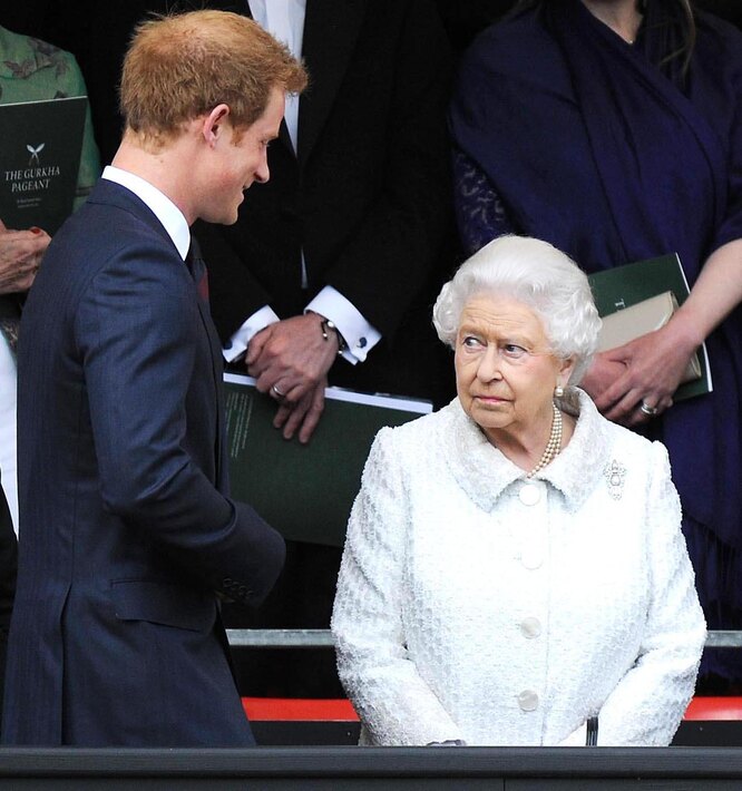 Принц Гарри опроверг сообщения о том, что его вторая книга будет опубликована после смерти Елизаветы II